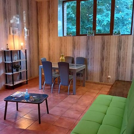 Suite dans le jardin du Château Agonges Exterior foto